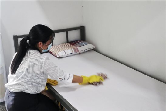 清洁床铺