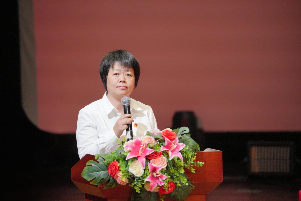 董校