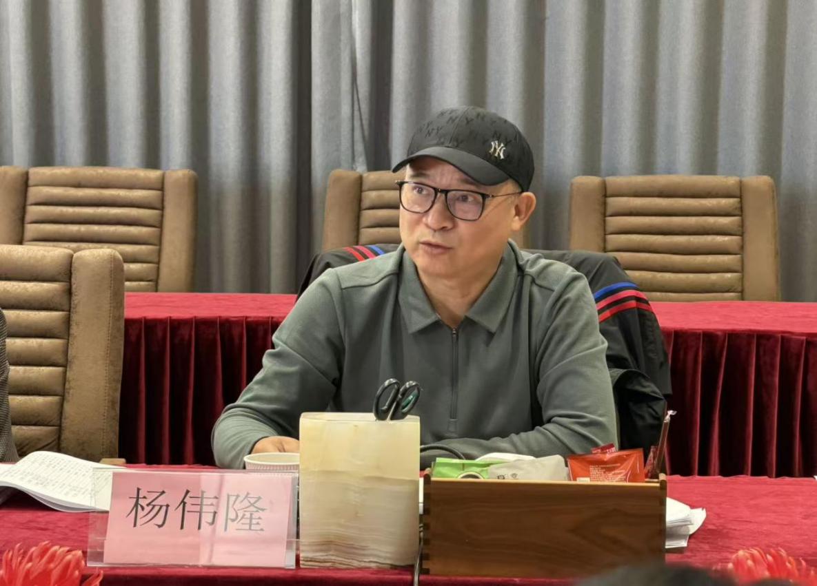 7ee70a74be5583117d9fdfbe82d5383e