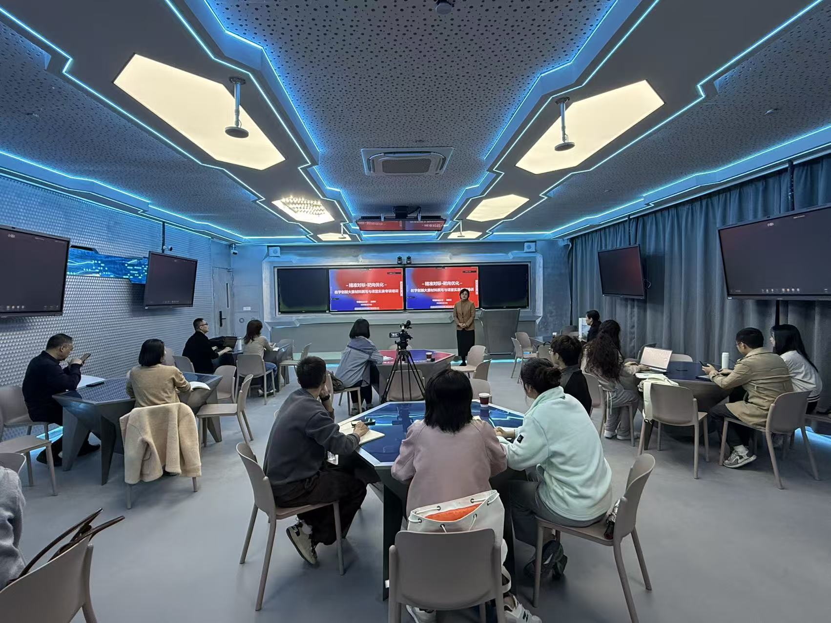 53ac4723bf74daae4a820a21536a665c