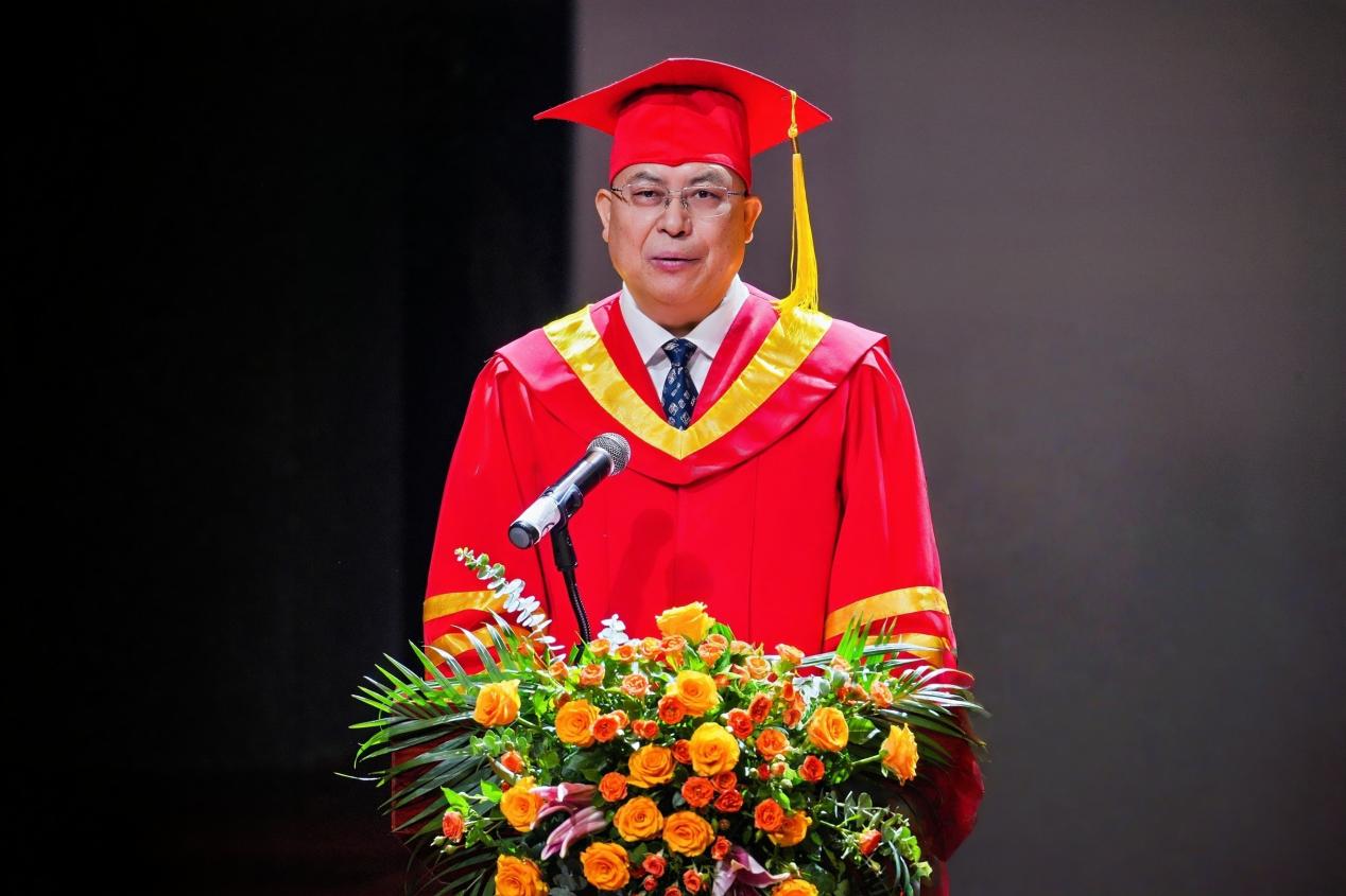 C:/Users/10973/Desktop/6.27毕业典礼通稿/图片/讲话/6-28   毕业典礼校领导/DSC00127_2275543013-rp4749742466(1).jpgDSC00127_2275543013-rp4749742466(1)