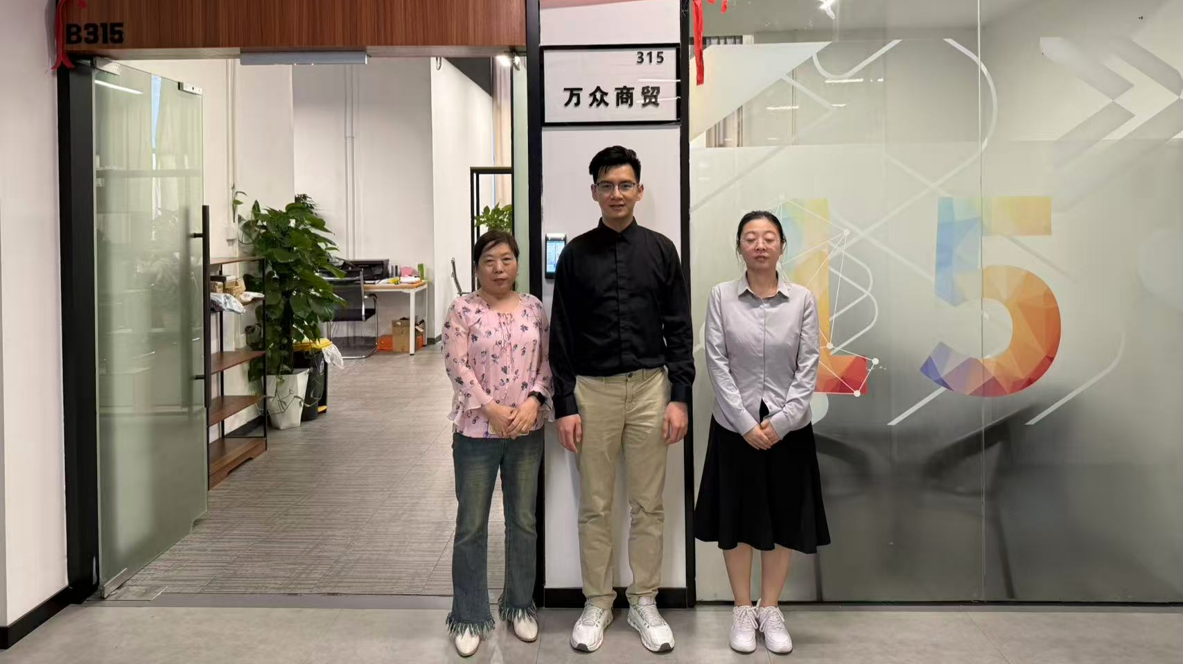 图片1(2) 图片1(2)